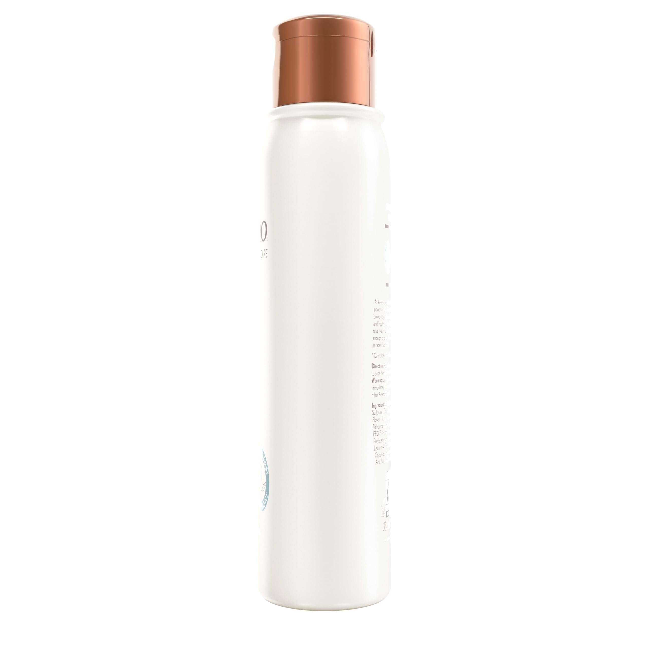 Cabello lavado con Aveeno, aspecto suave y flexible tras el enjuague