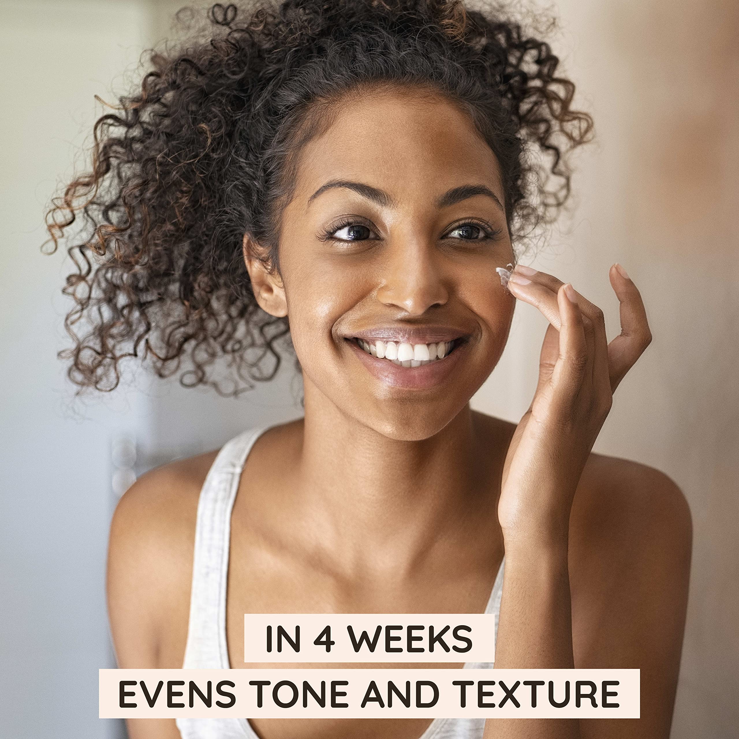Aveeno crema facial SPF30 en envase compacto, protección solar diaria.