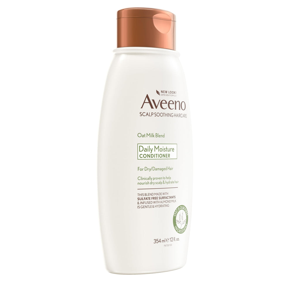 Aveeno Oat Milk Blend Conditioner lather reveals rich, creamy suds for cleansing.