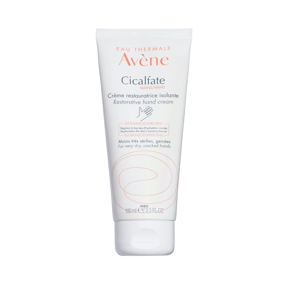 Avène Cicalfate hand cream texture close-up for deep moisture.