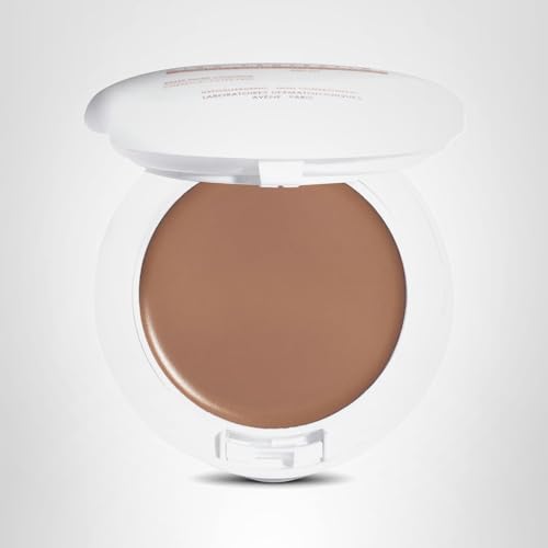 Avène compact reapplication on the go for continuous protection.