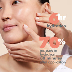 Applying Avène Gentle Milk Cleanser to dry skin leaves it soft and hydrated