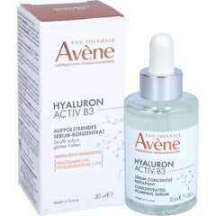 Avène Hyaluron ACTIV Serum apply closeup demonstrates effortless glide and hydration.