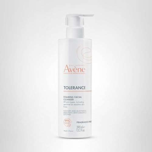 Non-comedogenic formulation supports clean skin without pore clogging.