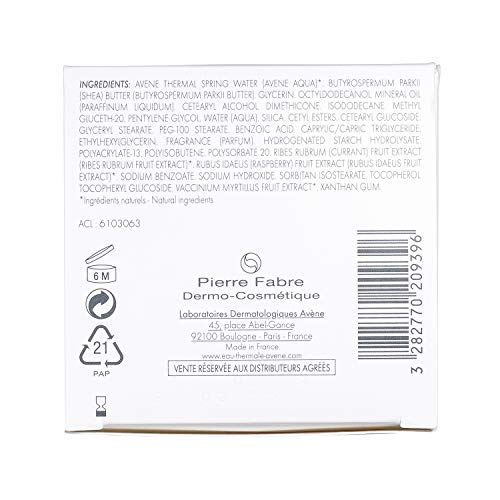 Avène Rich Revitalizing Cream texture swirl demonstrates creamy consistency for replenishing lipids.