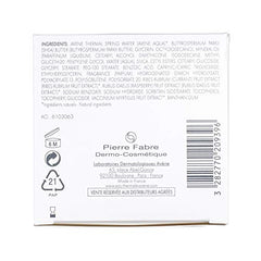 Avène Rich Revitalizing Cream texture swirl demonstrates creamy consistency for replenishing lipids.