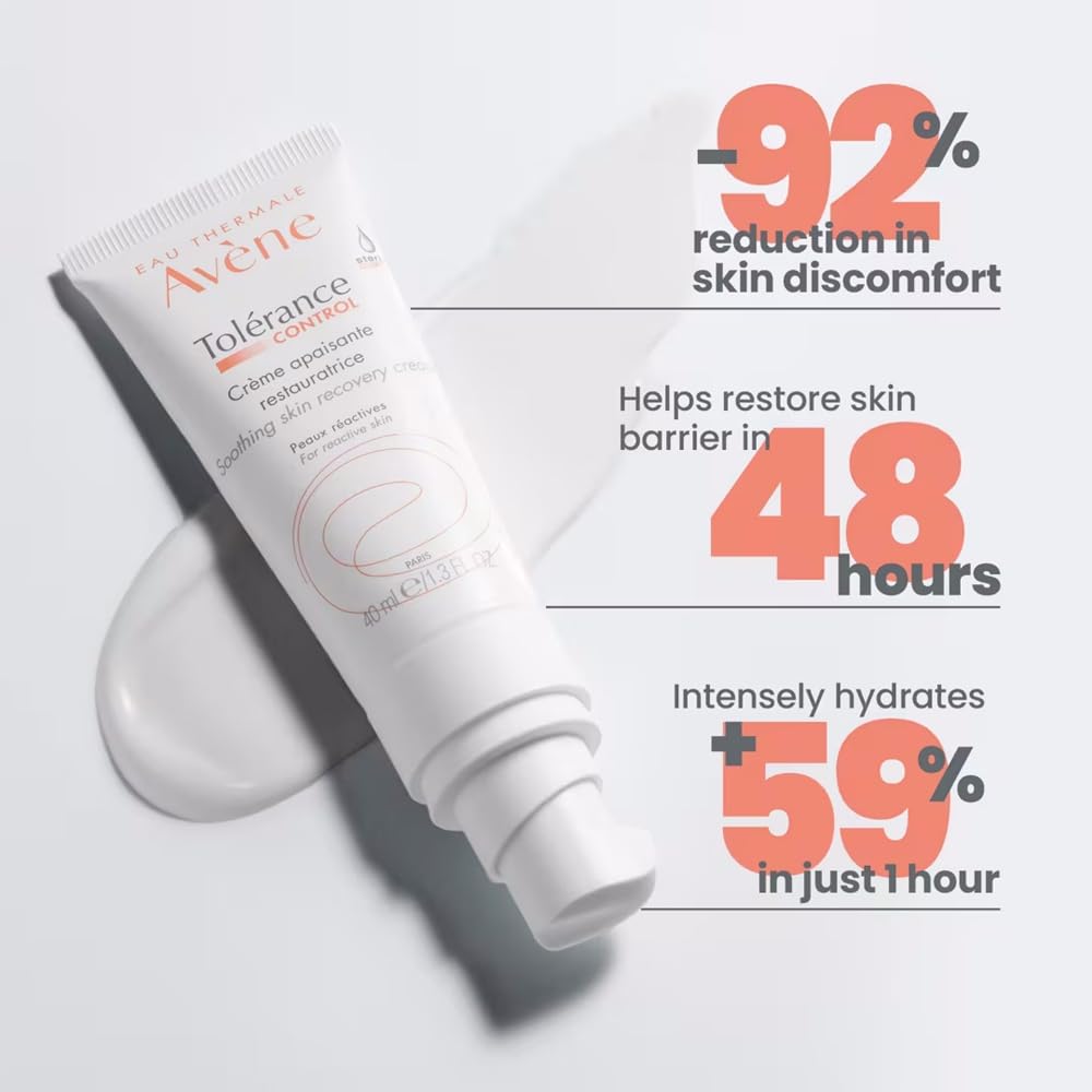 Cream texture close-up shows hydrating, non-greasy feel suitable for dry or reactive skin.