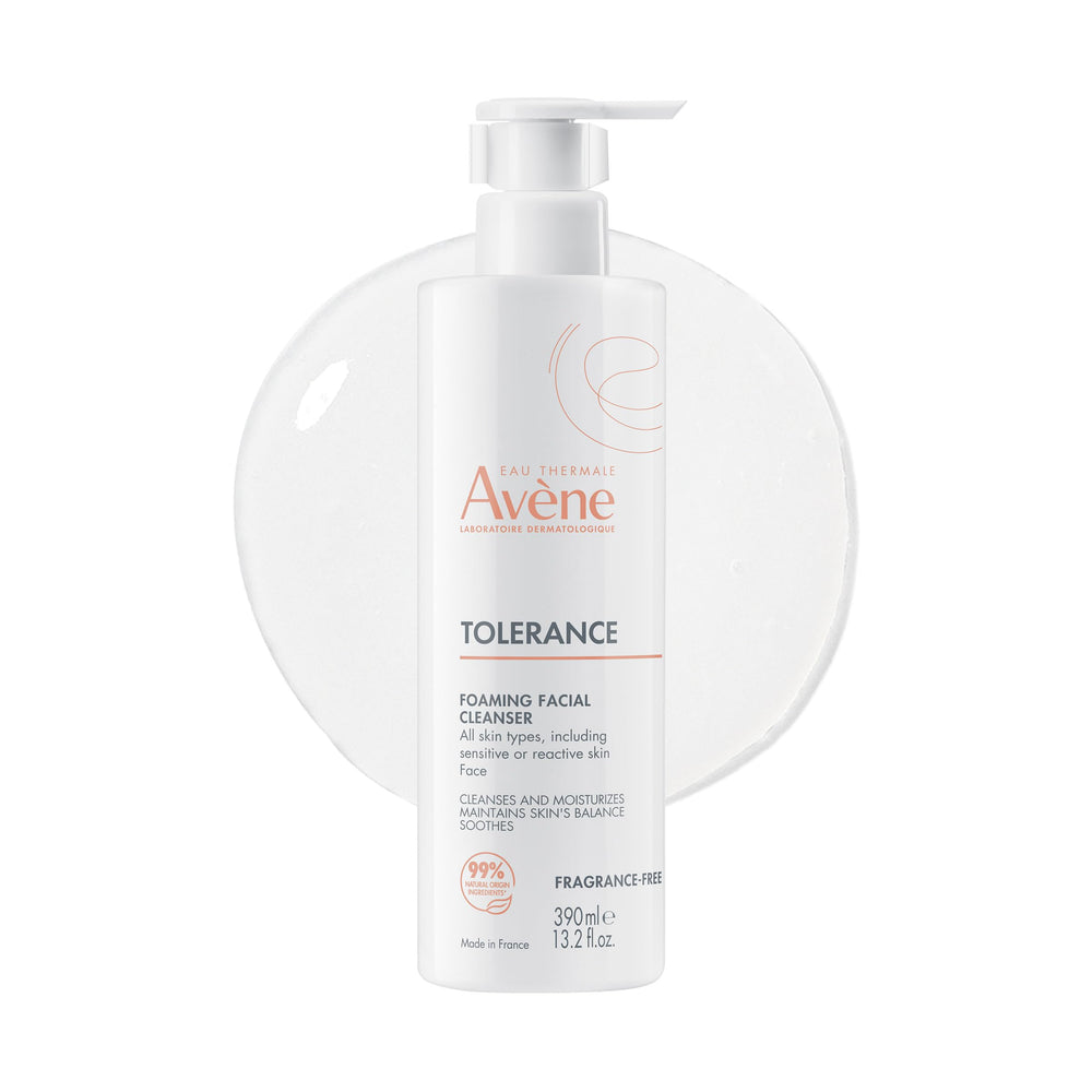 Avène Tolerance daily foaming cleanser bottle for gentle cleansing on sensitive skin.