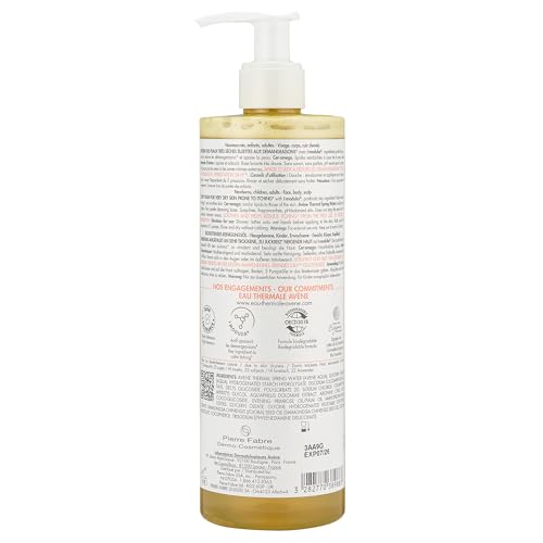 Avène XeraCalm A.D being applied on skin for a calming cleanse.