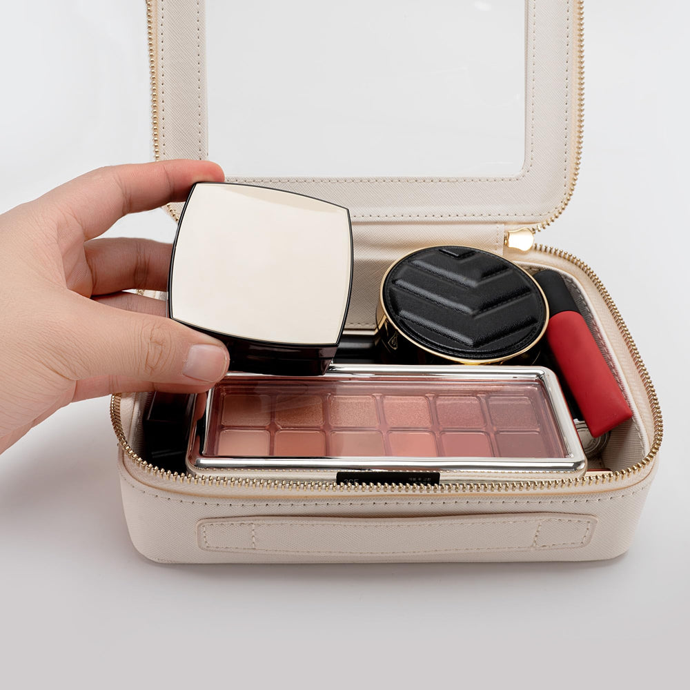 Aveniee Clear pouch is easy to wipe clean and TSA-friendly.