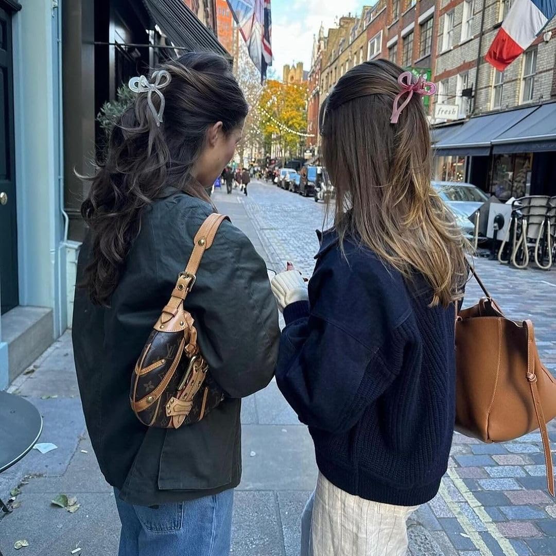 Ayesha Bows Claw Clip in pink showcases a cute bow for everyday looks.
