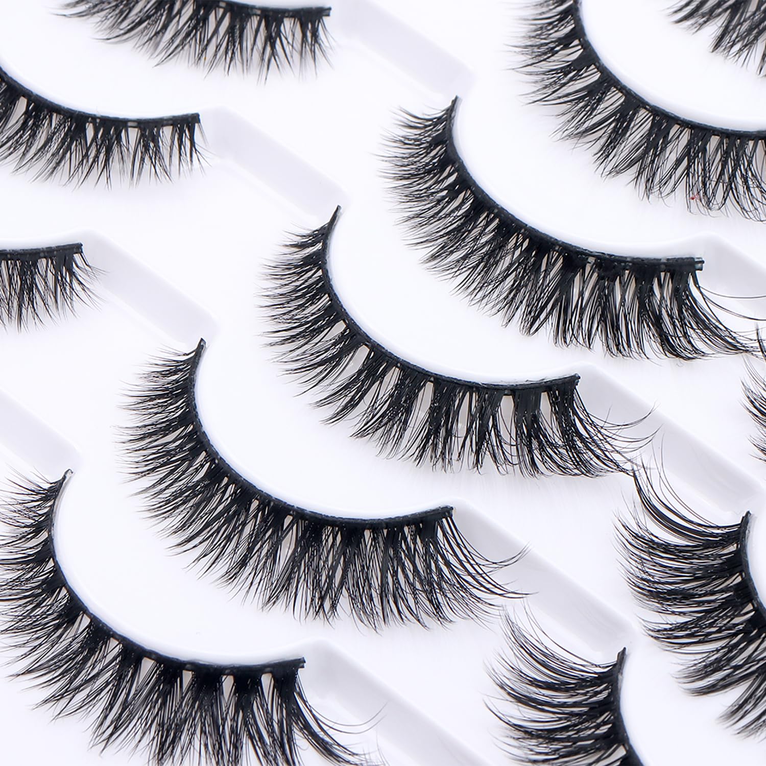 Azenlo lightweight lashes reduce eye strain during longer wear.