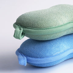 BabaMate esponja de tamaño ergonómico para agarrar fácilmente durante el baño.