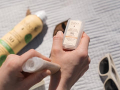 Babo Botanicals barra sin fragancia, ideal para pieles sensibles.