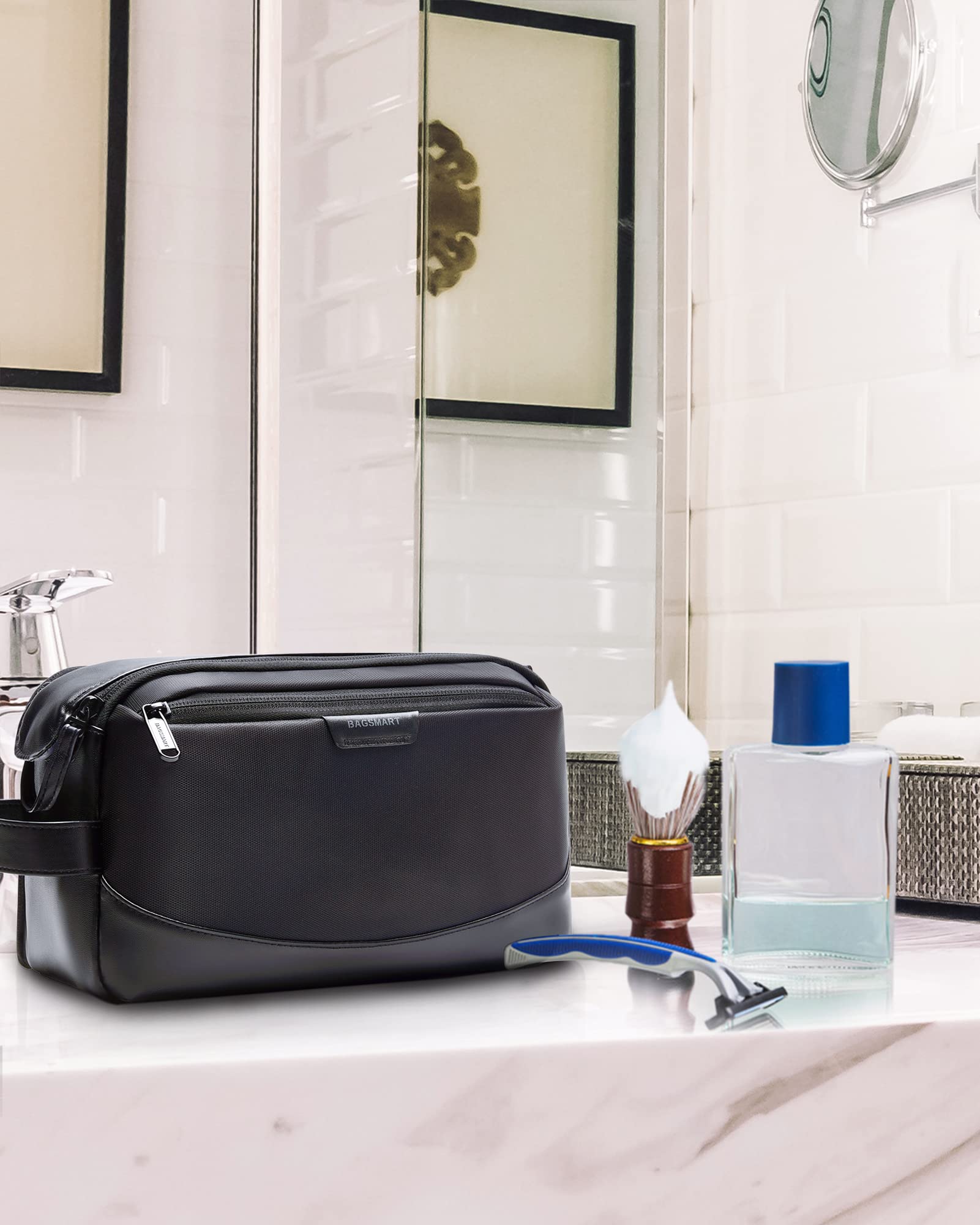 BAGSMART back panel lies flat to maximize packing efficiency.