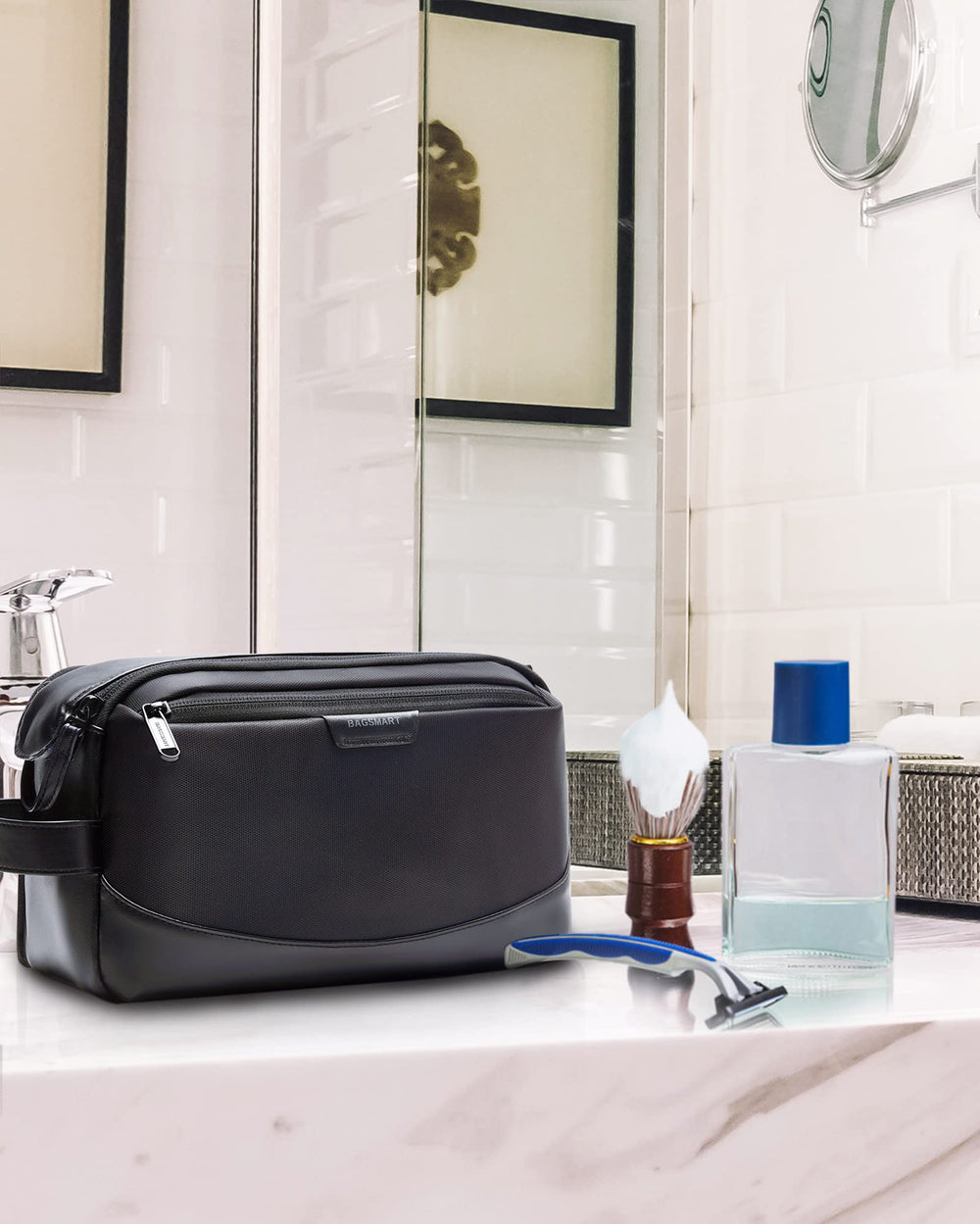 BAGSMART back panel lies flat to maximize packing efficiency.