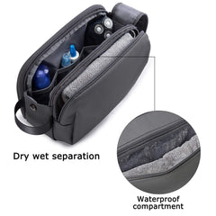 BAGSMART Toiletry Bag double zipper design offers quick, secure access.