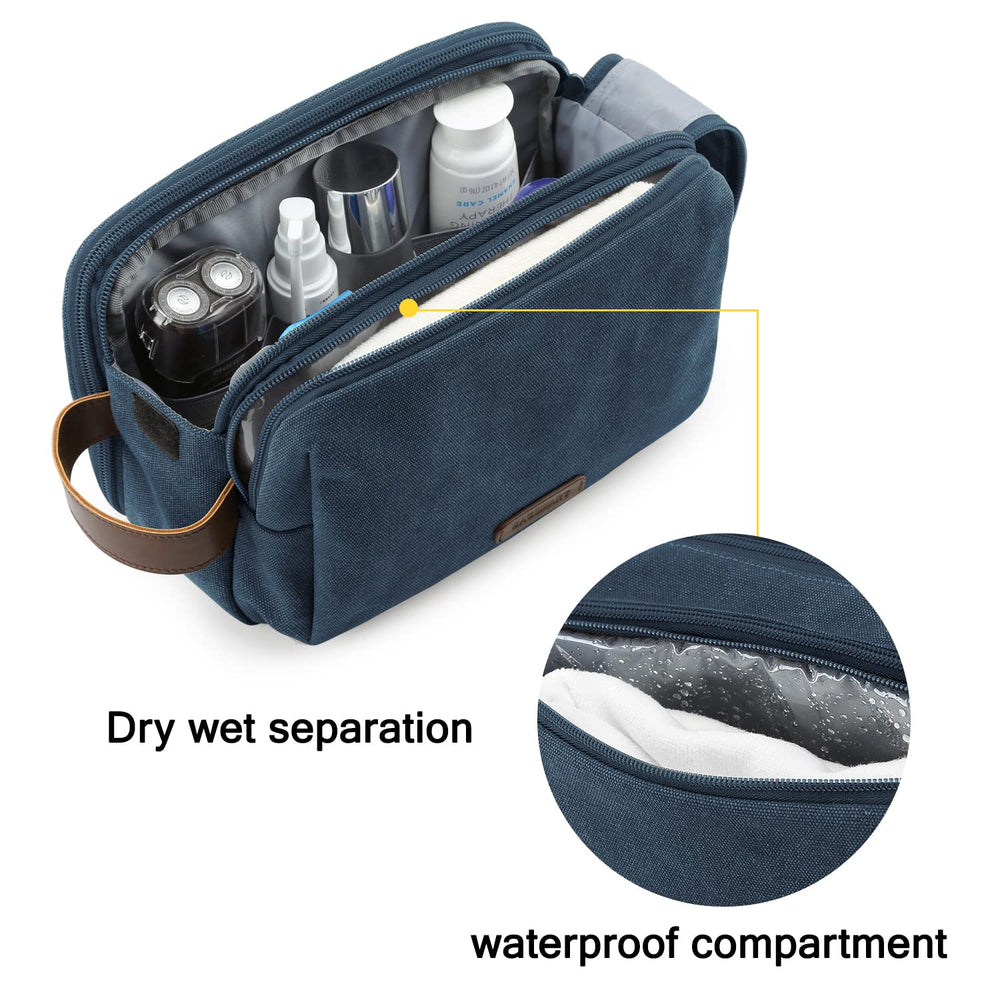 BAGSMART toiletry bag features two-sided zipper pockets for easy access