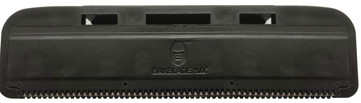 Close-up of BaKblade safety blade technology delivering a smooth shave.