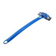 Bakblade 1.0 waterproof back shaver for wet and dry use.