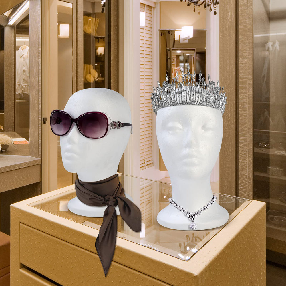 BALABALA packaging-friendly head fits display needs while protecting wigs during transport.