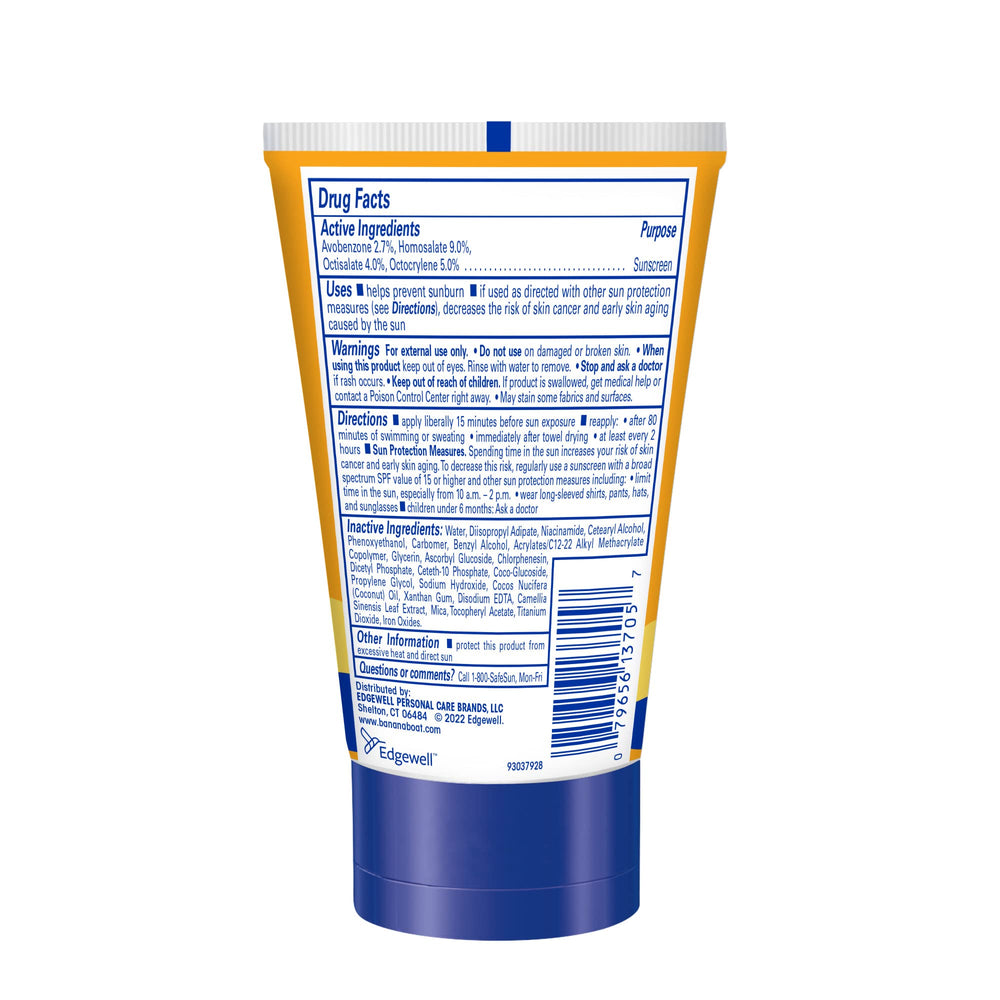 Vitamin C and Niacinamide brighten and hydrate this lightweight sunscreen