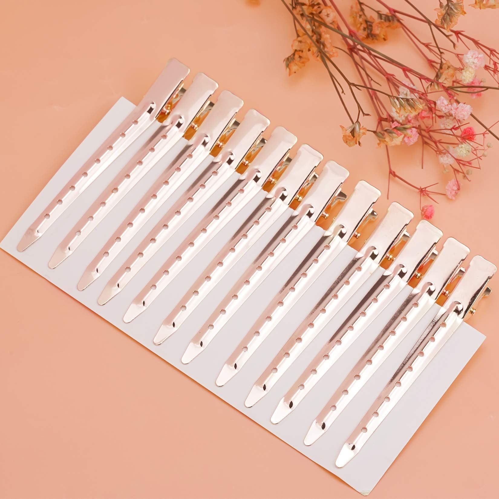 Bantoye rose gold clip shown in a styling session for quick hold.