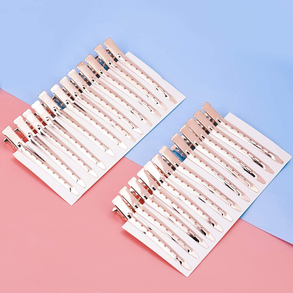 Bantoye hair coloring clip helps separate strands without snagging.