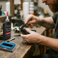BarberTop oil dip box facilitates quick, spill-free lubrication.