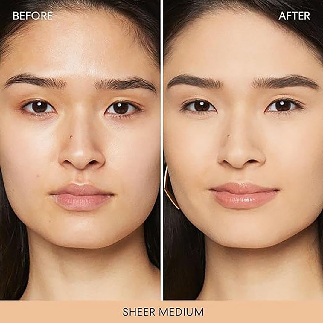 bareMinerals Original Mineral Veil talc-free formula minimizes texture while setting makeup.