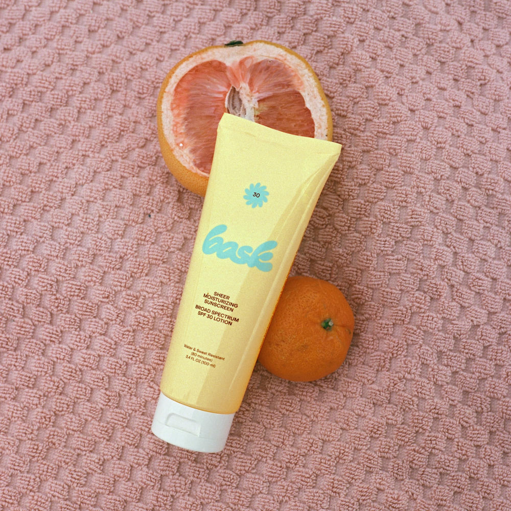 Bask aroma vainilla y coco: experiencia sensorial suave al aplicar el protector solar.