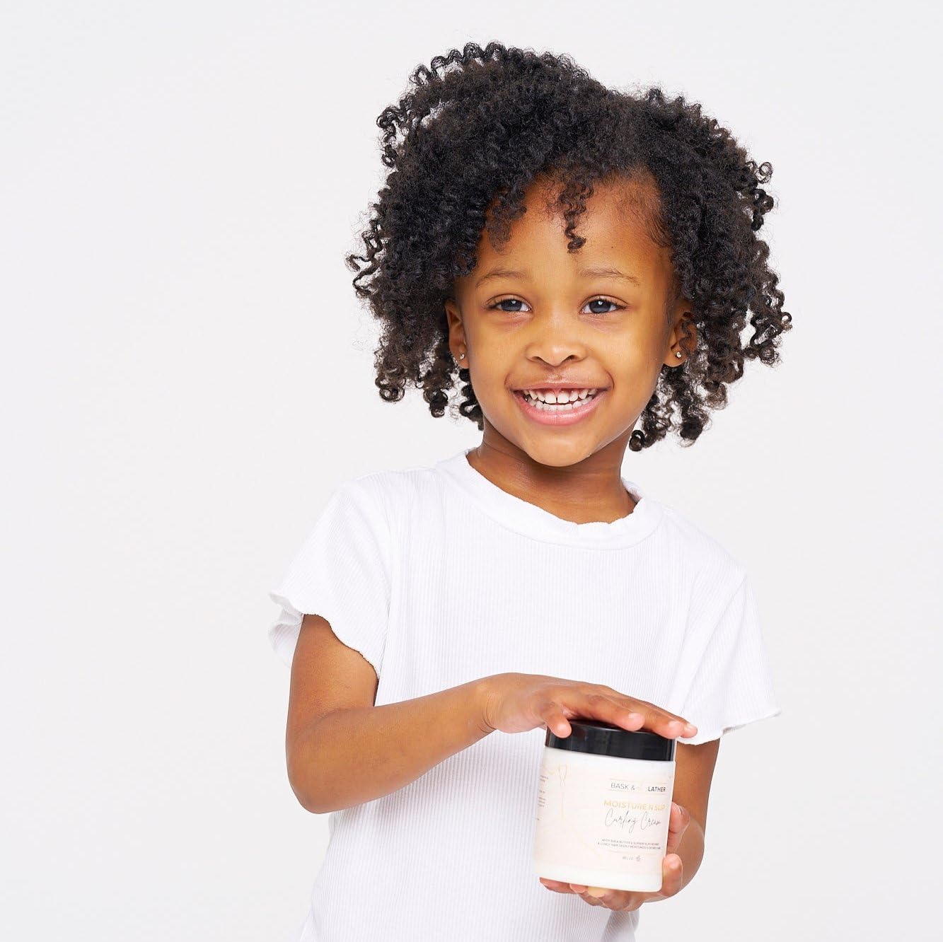 BASK & LATHER crema para rizos con olmo resbaloso facilita el desenredado y reduce el frizz
