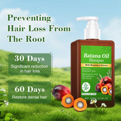 Batana Oil Shampoo: aplicación en manos para masaje suave del cuero cabelludo