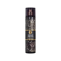Bath & Body Works Midnight Addiction bottle pour for a refreshing daily fragrance boost