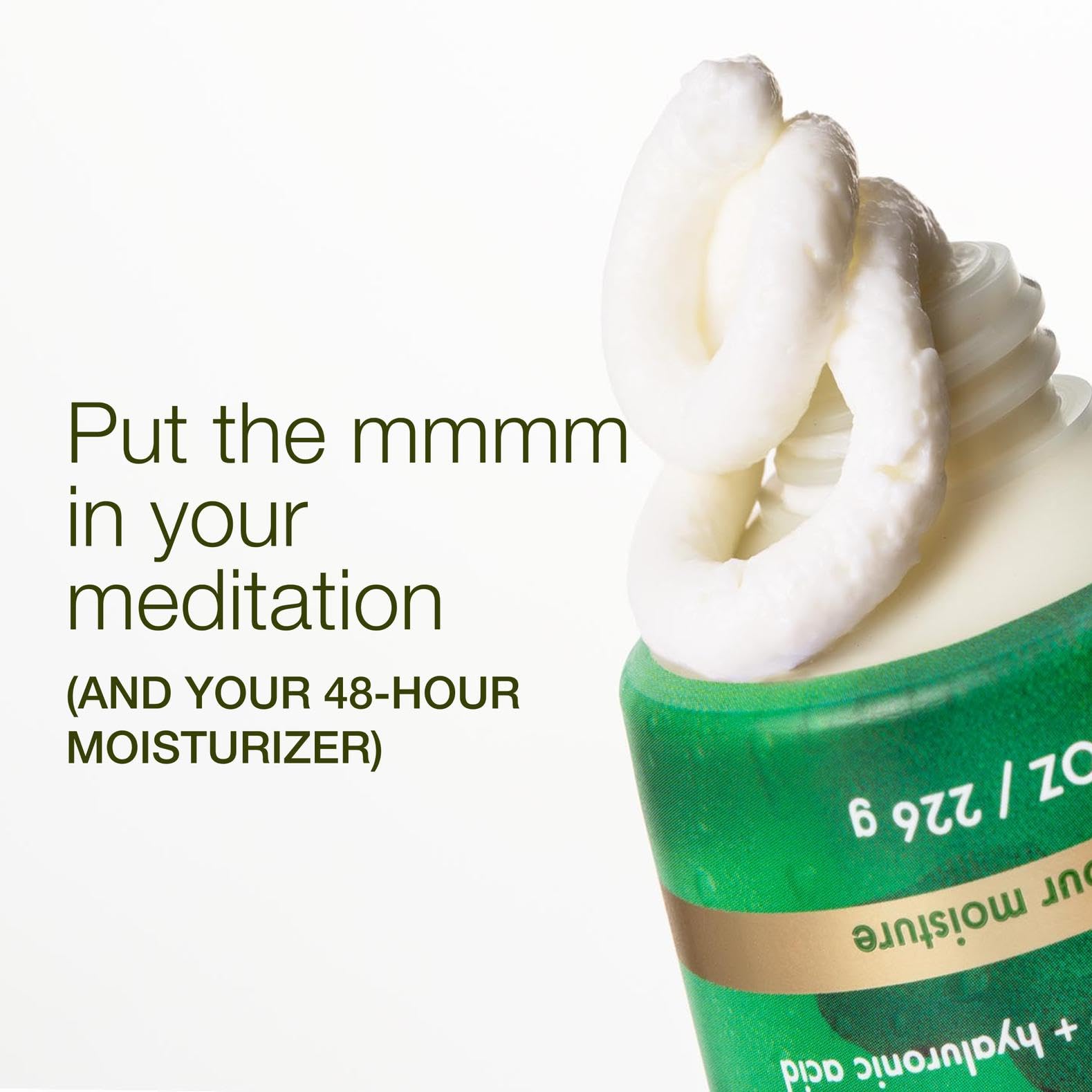 Bath & Body Works crema corporal aromaterapia eucalipto-menta, aplicacion en mano crema suave