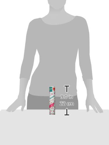 Batiste Dry Cherry hair refresh on oily roots boosts volume.