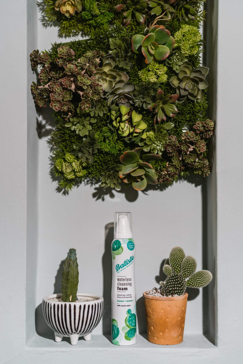 Batiste Waterless Foam leaves no residue on hair
