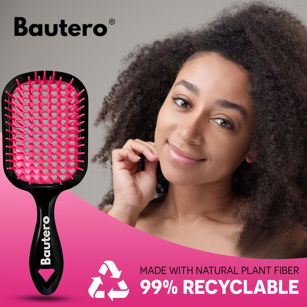 Bautero Lightweight brush 1.3 ounces, ideal for daily use and travel.
