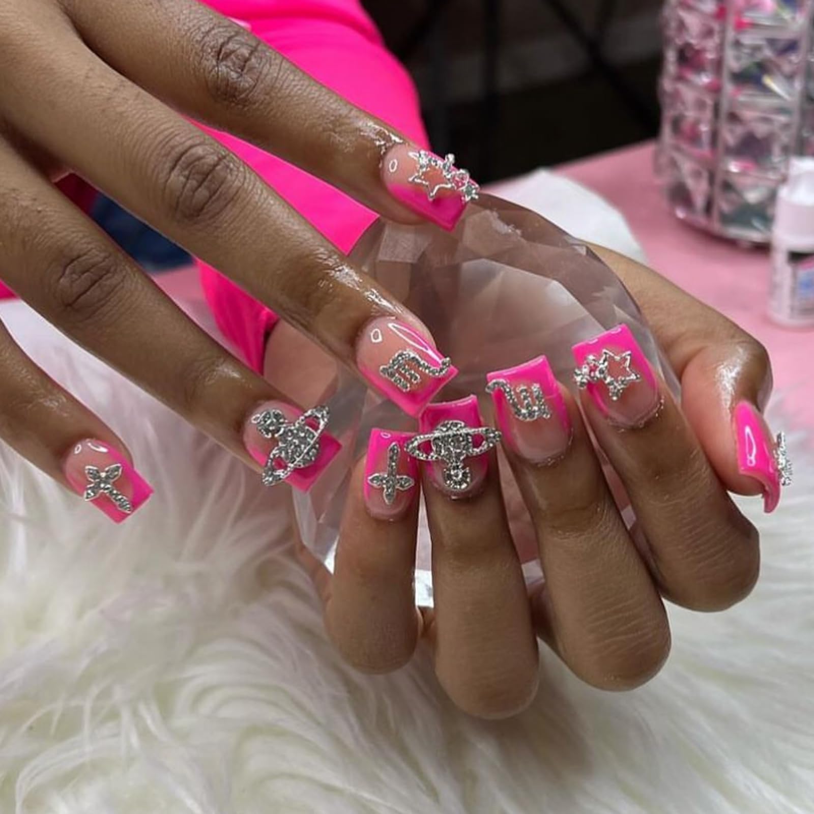 BBATT-HAPPY sparkle nail charm helps decorate phones and crafts