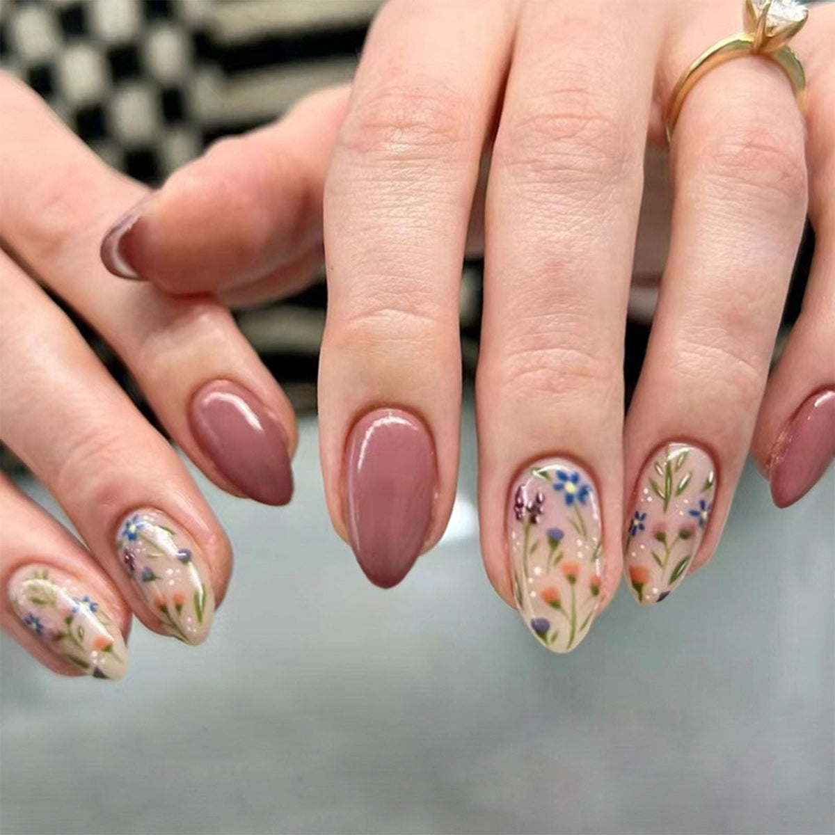 BDKAIWU uñas postizas de almendra con diseño floral para un look elegante