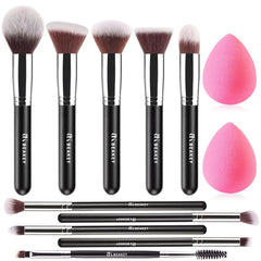 BEAKEY makeup brush set for full-face application with versatile bristles