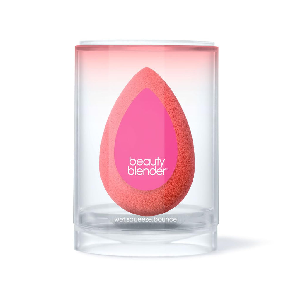 Beautyblender Beautyblusher Cheeky facilitates quick, uniform blending.