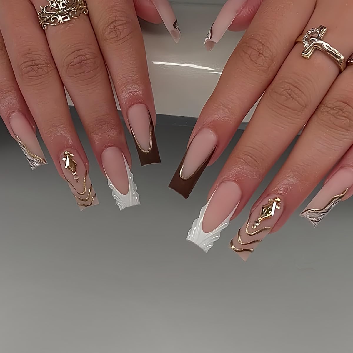 Beawth uñas postizas marrón, forma cuadrada larga, ideal para look otoñal