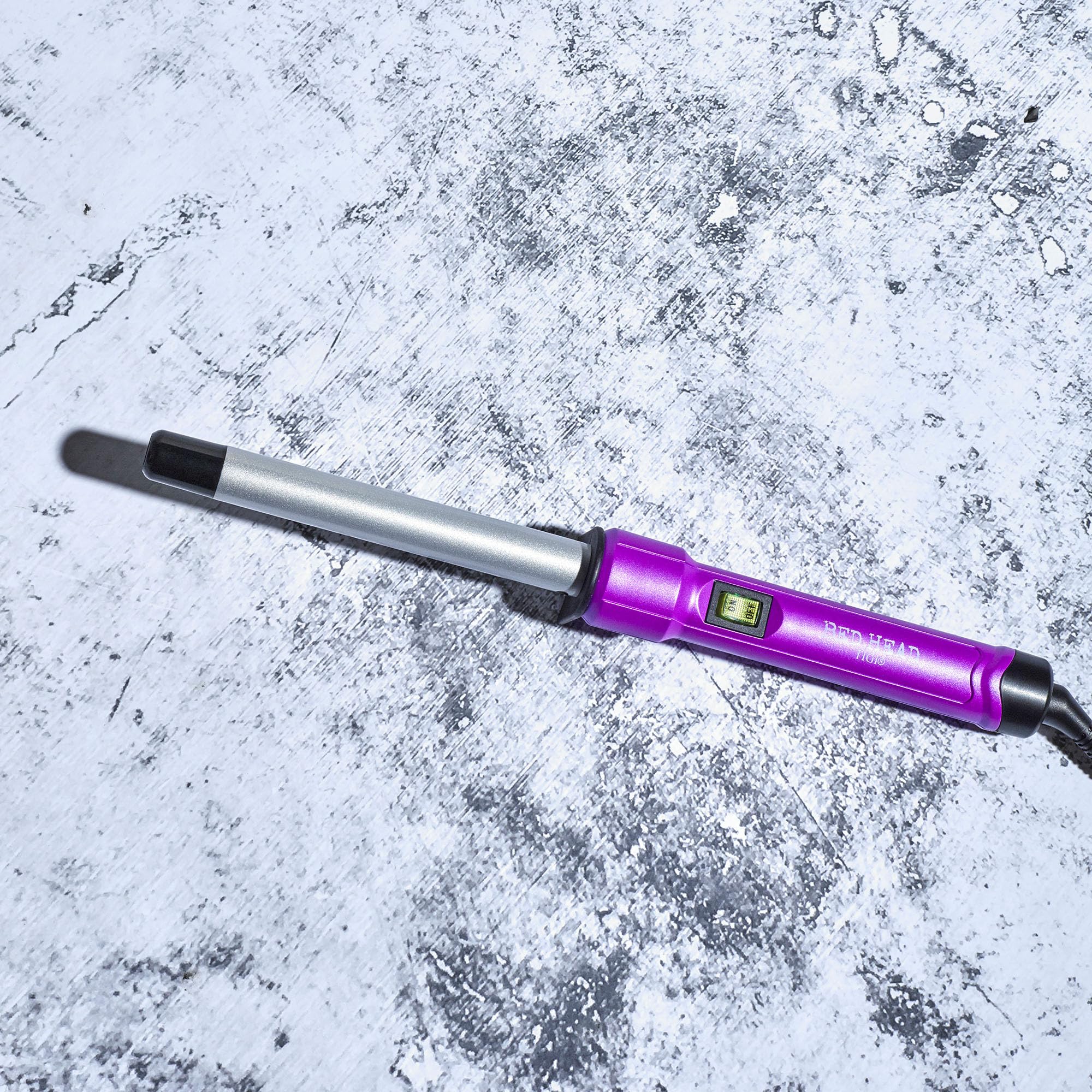 Bed Head Curlipops heat-up indicator shows when ready to style.