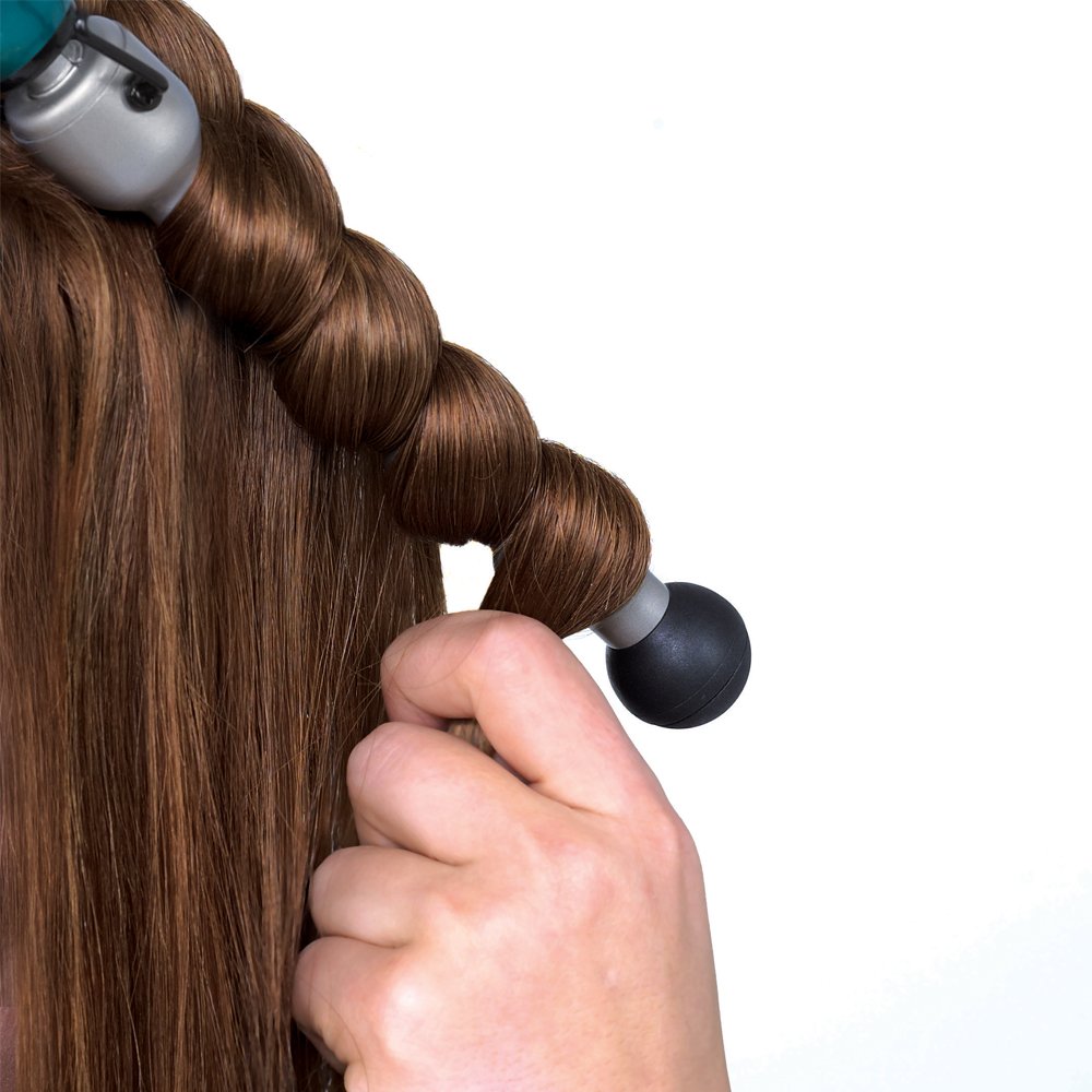 Bed Head Rock N Roller heat settings up to 400°F for versatile styling