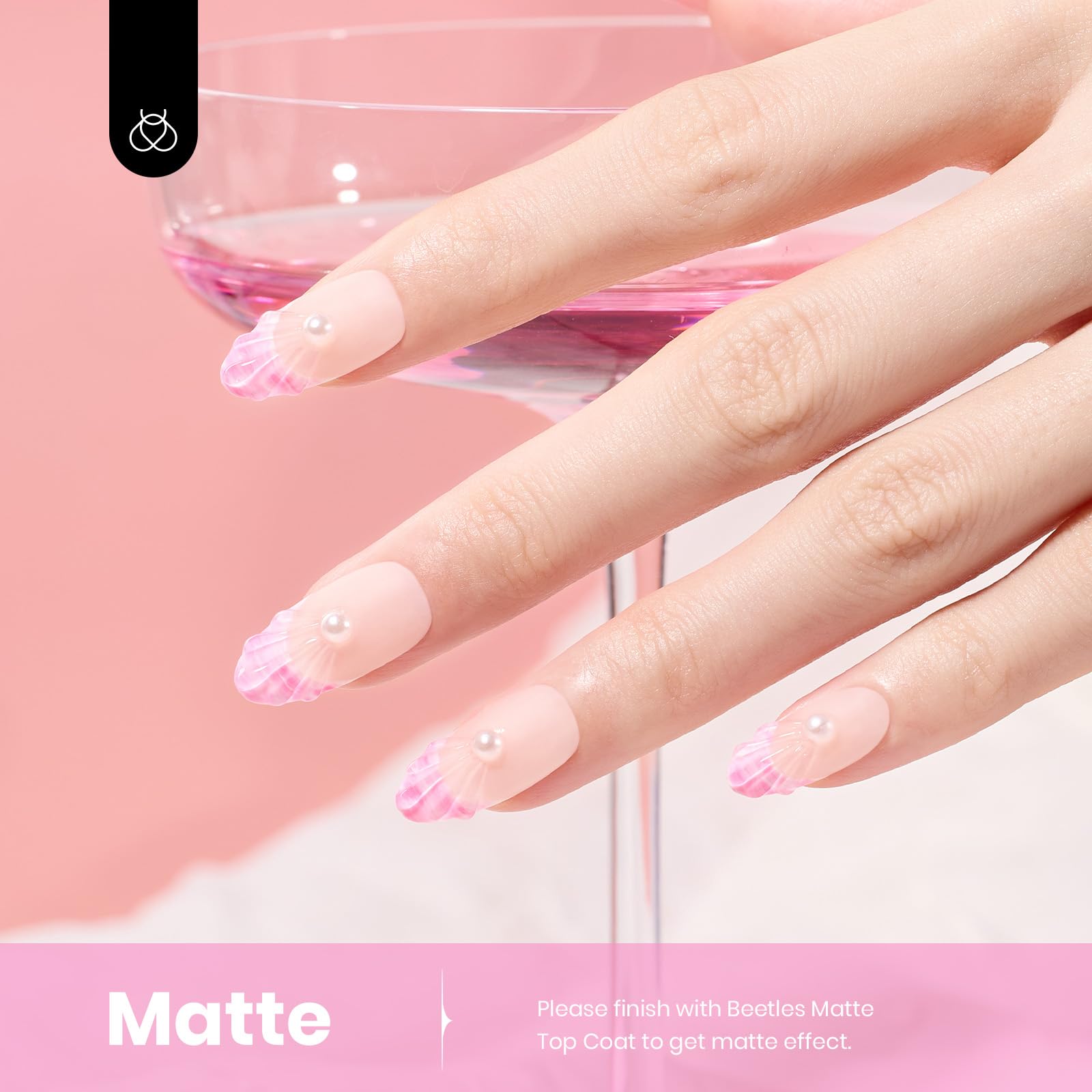Beetles Esmalte Gel Rosa Claro Rosy Glow en uñas y manos destacando color