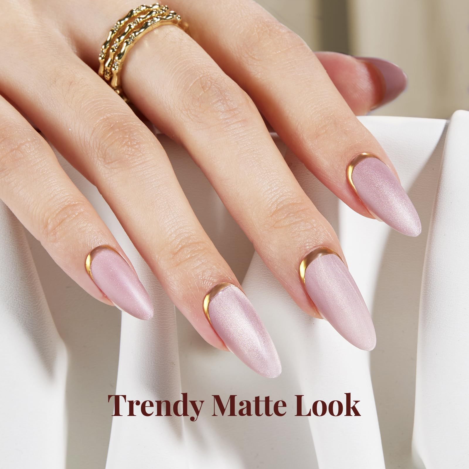 Beetles flexible matte finish helps resist nicks and smudges during daily wear.