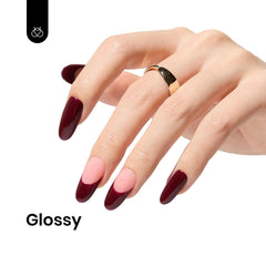 Beetles Merlot Gel Esmalte, aplicación con pincel para acabado suave.