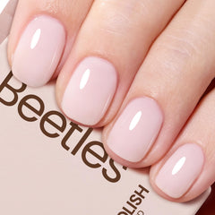 Beetles rosado lechoso en botella, tono translúcido para un look natural diario