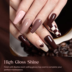 Beetles Gel Polish Tono Nude para una manicura discreta y sofisticada.